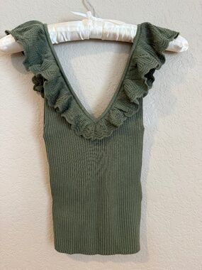 Gap sweater tank top